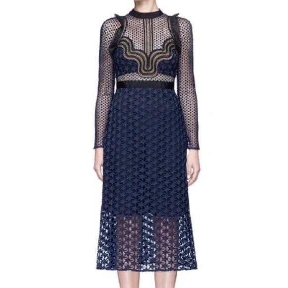 Self-Portrait: Stars Lace Long-Sleeve Midi Dress in Navy Blue (ASO Paris Hilton) - Picture 3 of 10